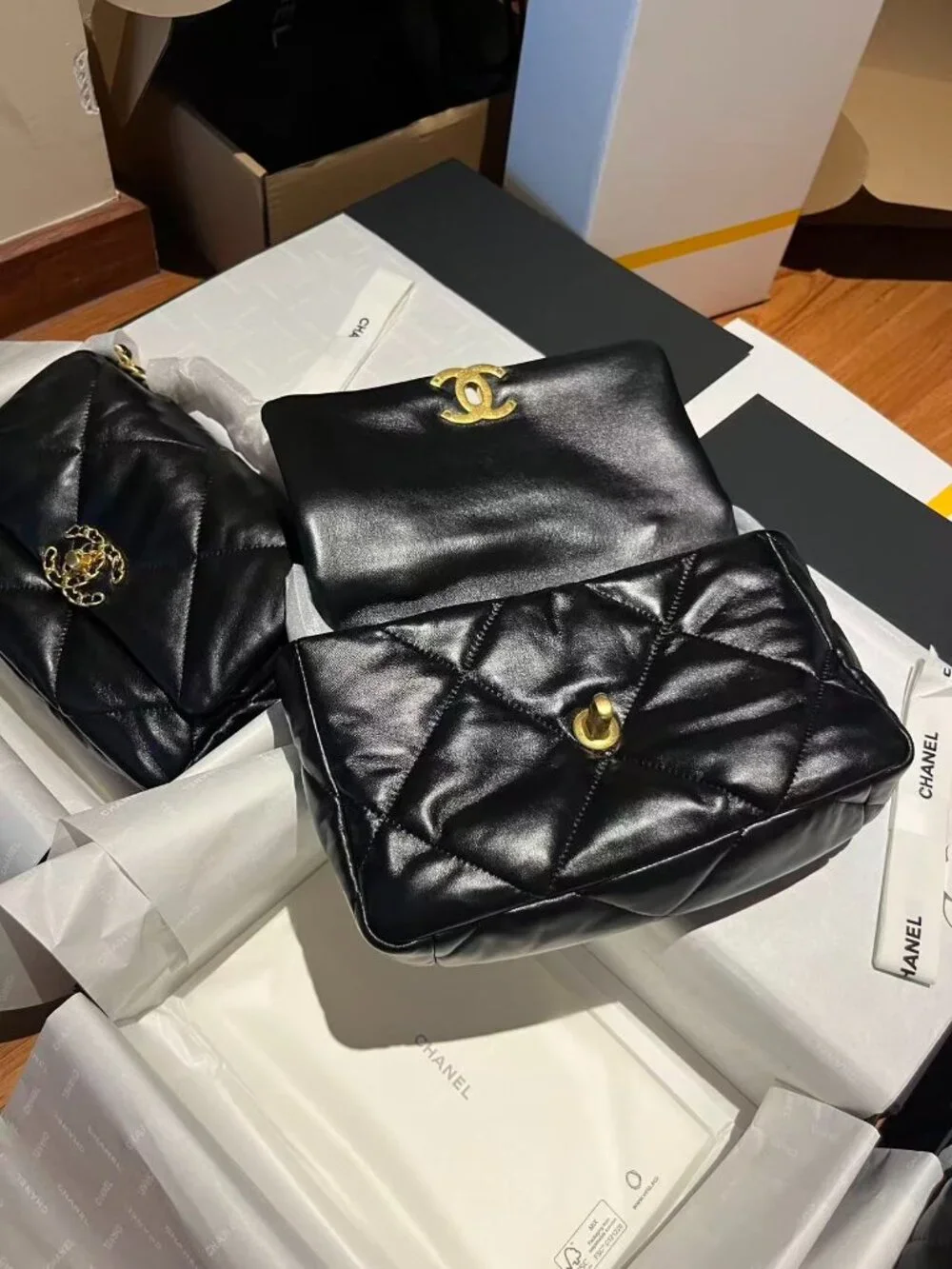 Classic Bag: A Stylish and Versatile Choice for Elegance